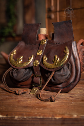 Kidney Pouch With Brass Fittings Louis - Brown